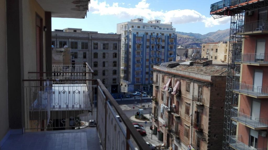 Hôtel A Tre Passi Dal Centro à Palerme Extérieur photo